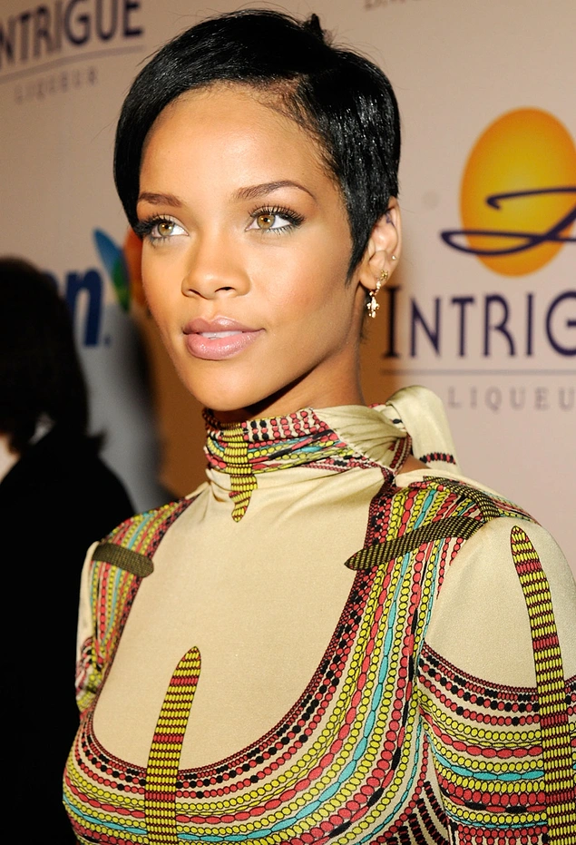 20 Women That Look Out Of This World With Short Hair Onedio Co