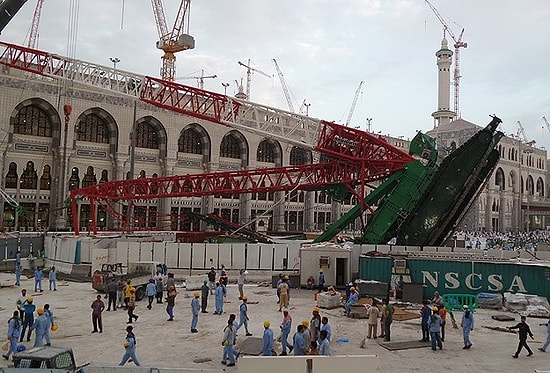 Kâbe'de Ölen Türk Hacı Adaylarının Kimlikleri Belli Oldu