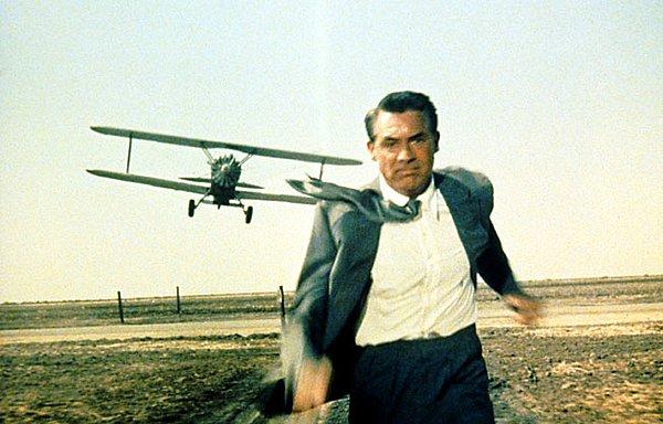 5. Hitchcock'ın bir diğer şaheseri 1959 yapımı Gizli Teşkilat(North by Northwest) filminin kült sahnesinden bir kare. Cary Grant başrolde.
