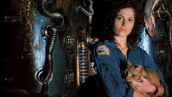 8- Ellen Ripley - Alien (1979)