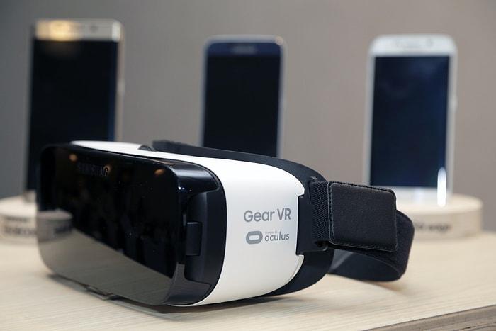 Samsung’un Gear VR’ı Sadece 100 Dolara Satılacak