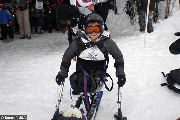 Канью всегда интересовал спорт. Сейчас ей 23 года, и помимо скейтборда она занимается баскетболом, серфингом и катанием на лыжах.