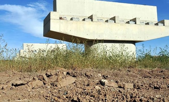 YHT Güzergahı Değişti, Köprü Ayakları Boşta Kaldı: 'Zarar 10 Milyon Lira'