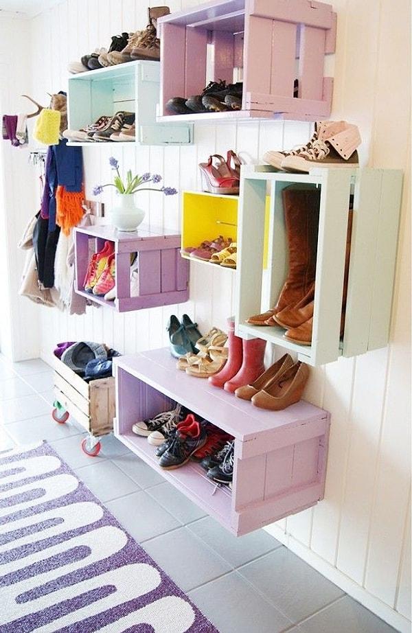15. Ya ayakkabılar veya çocuğunuzun odası için renkli renkli kasalar?