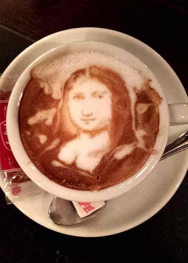 37. Leonardo Da Vinci'nin yaptığı kadar olmasa da Mona Lisa'nın tablosu sizin kahvenizde yer alabilir.