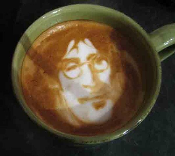 36. John Lennon hayalini kurduğu dünyaya sizin kahvenizde ulaşabilir.