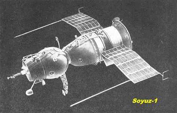 4. Korkulan oldu: Soyuz-1'in güneş panelleri açılmadı