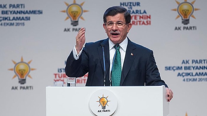 Davutoğlu Seçim Bildirgesini Açıkladı: "Yeni Anayasa ve Başkanlık Sistemi"