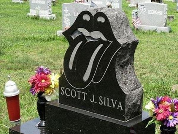 1. Rolling Stones hayranı Scott J. Silva.