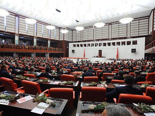 8. 32 Saatlik Vekillerin Primleri 4 Yıl Boyunca Meclis Bütçesinden Ödenecek
