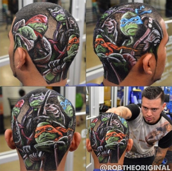 Феррел также практикуется в живописи на волосах.