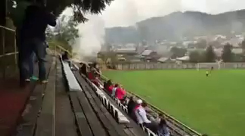 Futbol Maçı Sırasında Dikkat Dağıtıcı Bir Obje Olarak 'Tren'