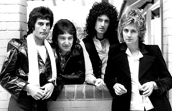 50. Queen - We Are the Champions (1977)