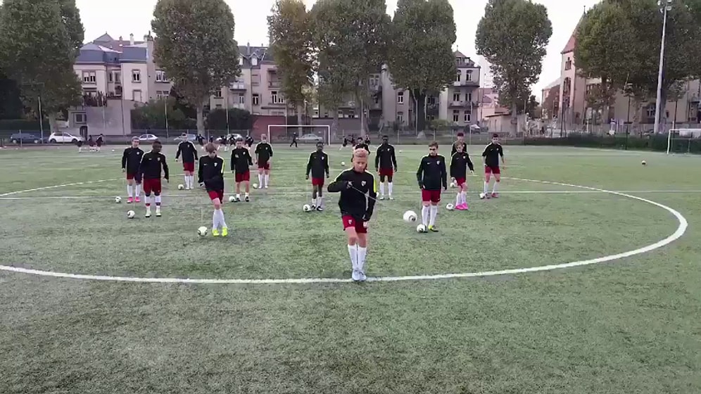 Metz U15 Takımından Baş Döndüren İdman!