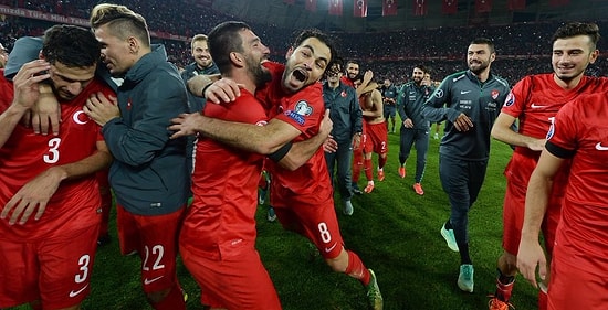 Türkiye - İzlanda Maçı İçin Yazılmış En İyi 10 Köşe Yazısı