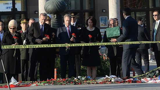 Cumhurbaşkanı Erdoğan'dan Ankara Garı'nın Önüne Karanfil