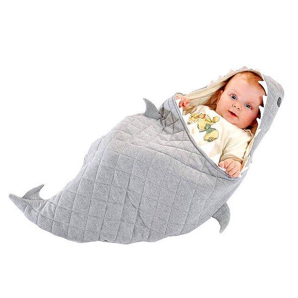 11. Bebeğinizi sıcacık tutacak köpek balığı
