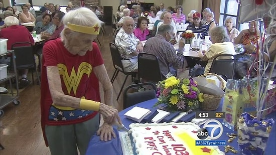 Bitmek Bilmeyen Enerjisiyle 103'lük Wonder Woman!