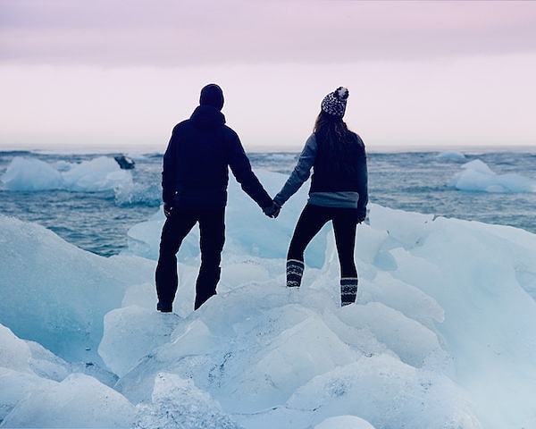 Джереми и Рейчел потребовалось время, чтобы решить в какой именно точке Исландии они станут мужем и женой.
