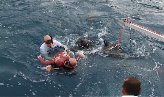 Mili Sporcu Şahika Ercümen Rekor Dalış Denemesinde Fenalaştı