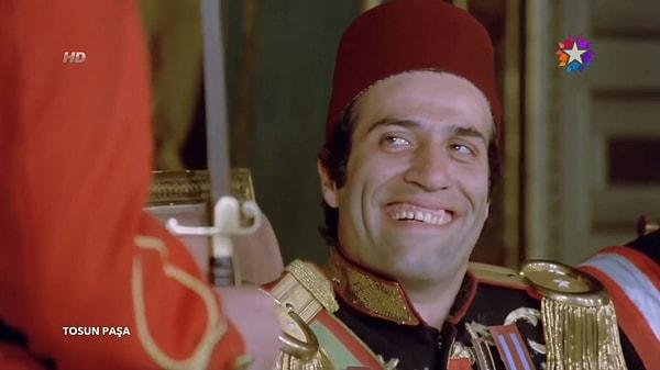 11. Tosun Paşa filminde Şaban rolünde oynayan Kemal Sunal hangi ailenin uşağıdır?