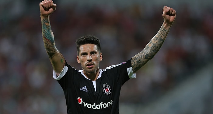 Beşiktaşlı Jose Sosa Alkollü Yakalandı