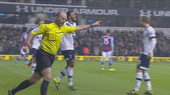 İngiltere'de Skandal! Hakem Gole Sevindi