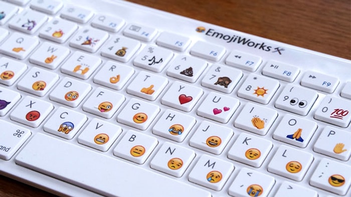 Emoji Keyboard'la Tüm Emojiler Parmak Uçlarınızda