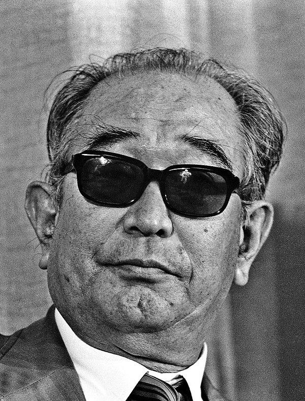 3. Akira Kurosawa - Toshirō Mifune / 16 Film