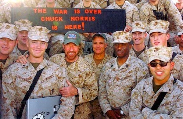 13. 2007'de Irak'taki ABD askerlerine gösterdiği ilgi ve çabaları nedeniyle kendisini fahri ABD Deniz Piyadesi yapmışardır