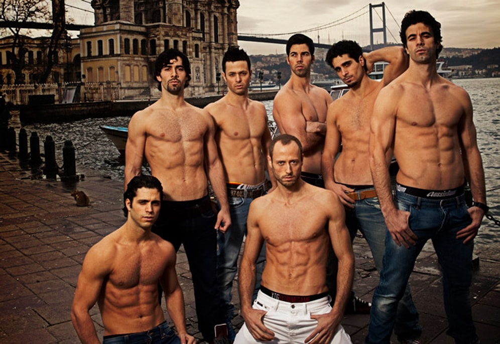 İstanbul’da Takıldığı 7 Farklı Bölgeye Göre Erkeğinizi Değerlendiriyoruz