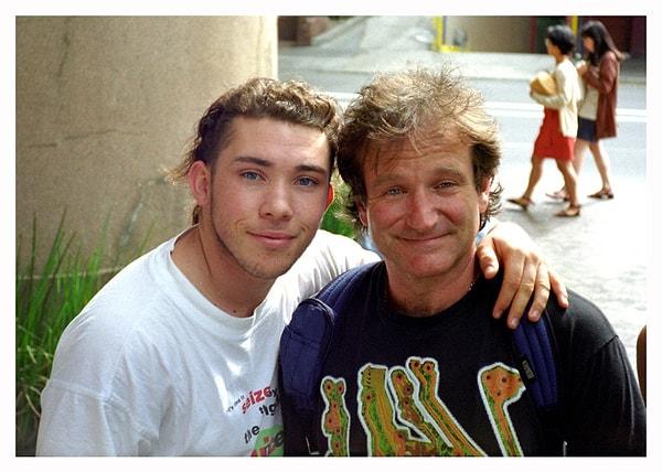 6. Robin Williams (1996)