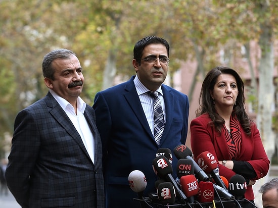 İmralı Heyeti: 'Çözüm Anahtarı Öcalan'ın Masasında'