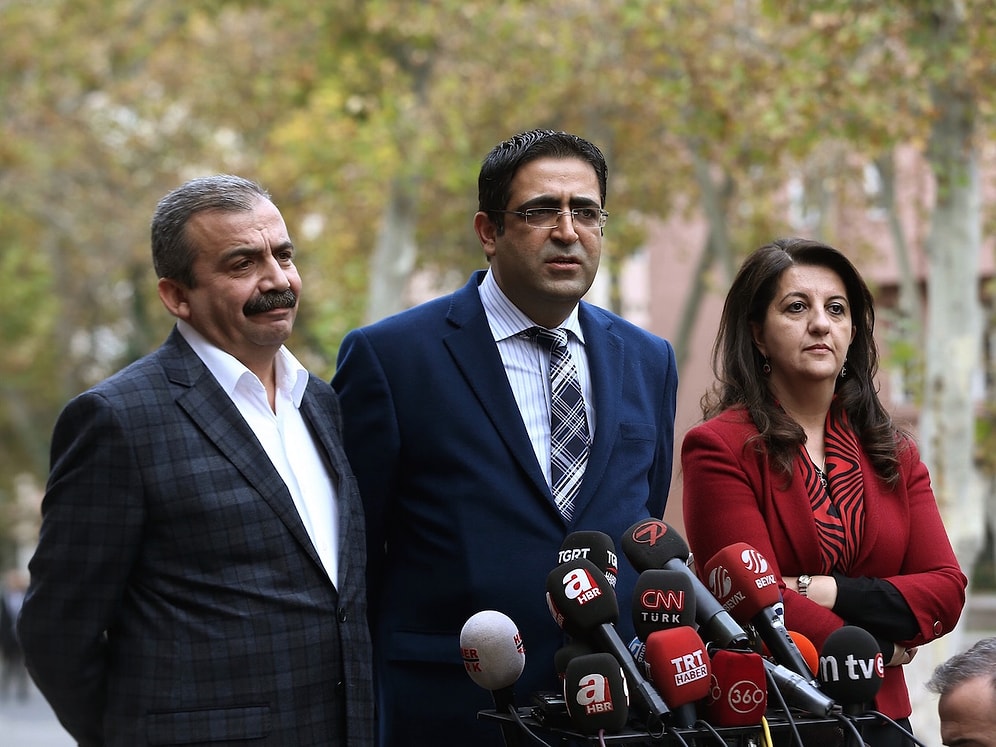 İmralı Heyeti: 'Çözüm Anahtarı Öcalan'ın Masasında'