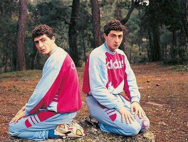 1997 yılında Trabzon maceraları son bulan ikiz kardeşler transfer oldukları diğer takımlarda da sergiledikleri performansla Trabzonluların içinde hep bir ukte olarak kaldı.