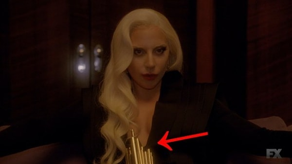 5. Когда она решила надеть китайские колокольчики, чтобы соблазнить Уилла Дрейка.