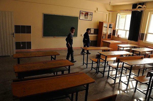 6. Silvan'da Yasak 11. Gününde: 8 Bin Öğrenci Okula Gidemedi, Sınıflar Boş Kaldı