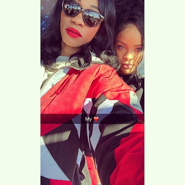 Когда они завели один snapchat на двоих.