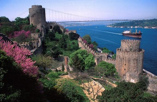 23. Tablo zannettirir size kendini İstanbul, her bakışta, her açıda.