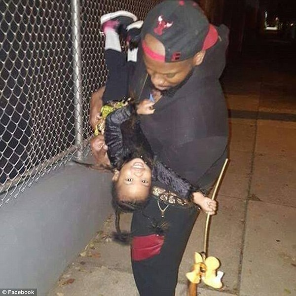 Конечно, ребятам иногда приходилось нелегко, ведь многие люди осуждают их.