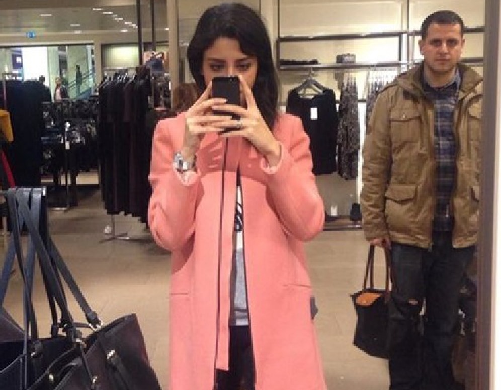 Yerli ve Yepyeni Gizemli Hikayemiz Hayırlı Olsun: Ayna Selfie'lerinde Beliren Çantalı Adam