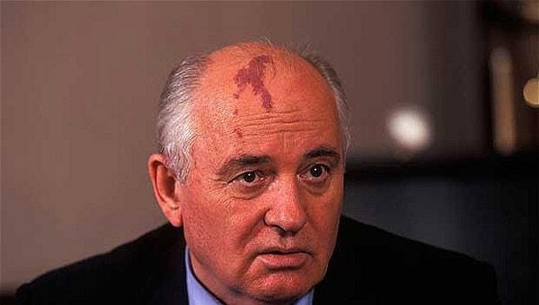 28. Mihail Gorbaçov