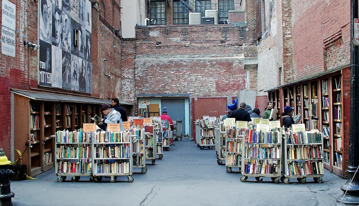 Bookshop roulette