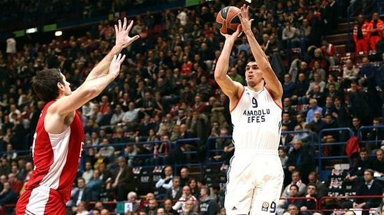 EA7 Milano 88-84 Anadolu Efes