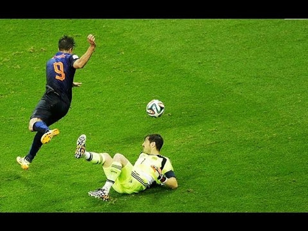 Attıkları Gollerle Kalecileri Küçük Düşüren 10 Futbolcu