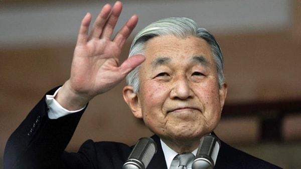 19. Dünya üzerinde “imparator” unvanına sahip tek kraliyet üyesi Japon İmparatoru Akihito’dur.
