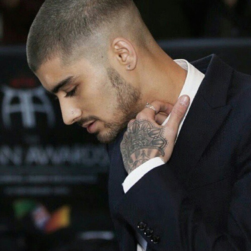 25 харизматичных мужчин со стрижкой под ноль