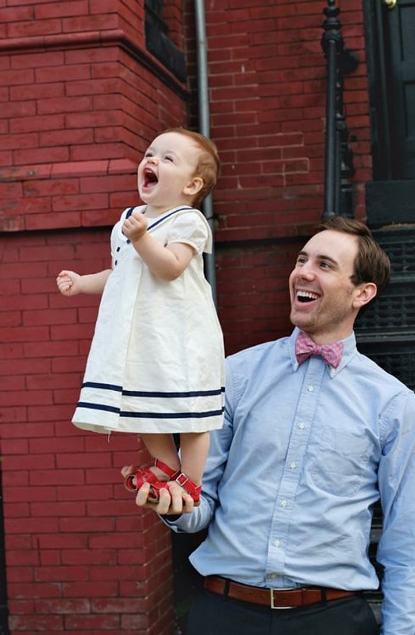 22. Он – твой первый поклонник!