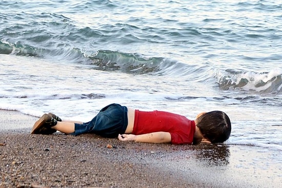 'Aylan Kurdi' Fotoğrafını Çeken Nilüfer Demir'e Sedat Simavi Ödülü