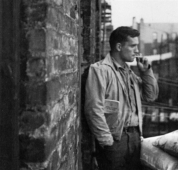 1. "Özgürlüğünüzde ısrar ediyorum." -Jack Kerouac